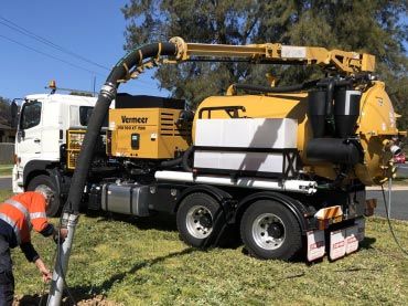 VSK100-1200 Vacuum Excavator on Isuzu Truck Drive-away Package